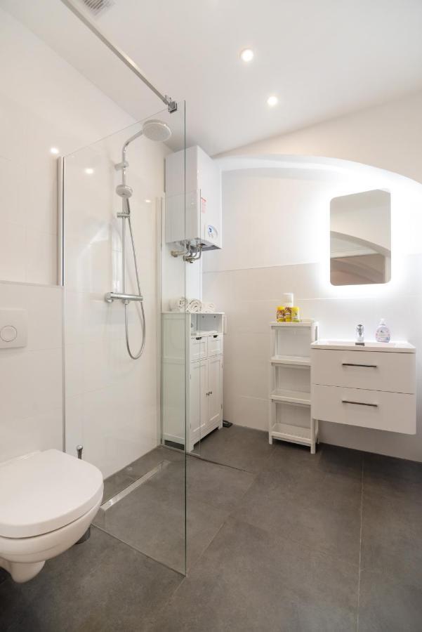 Apartamento Der Fuchsbau - Neu, kuschelig und zentral im Grünen Viena Exterior foto